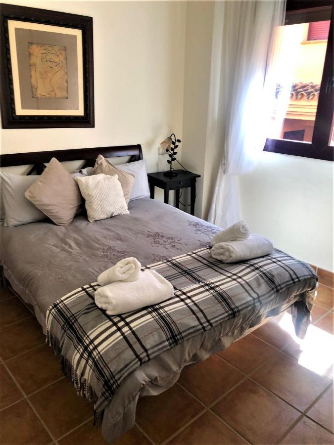 Elegant 2Br Apartment Puerto Banus Marbella Just 12 Minutes Away By G00Giemaps Estepona Ngoại thất bức ảnh
