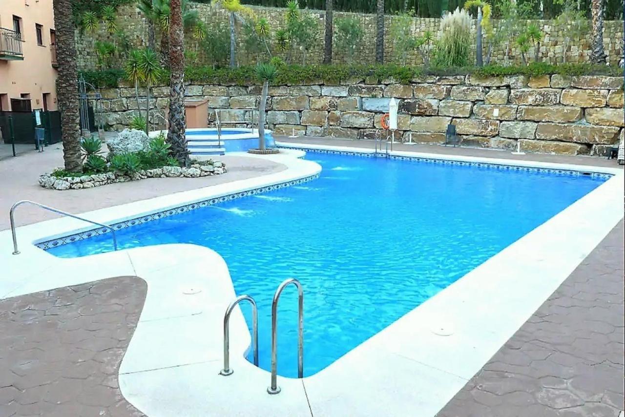 Elegant 2Br Apartment Puerto Banus Marbella Just 12 Minutes Away By G00Giemaps Estepona Ngoại thất bức ảnh