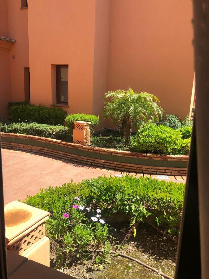 Elegant 2Br Apartment Puerto Banus Marbella Just 12 Minutes Away By G00Giemaps Estepona Ngoại thất bức ảnh