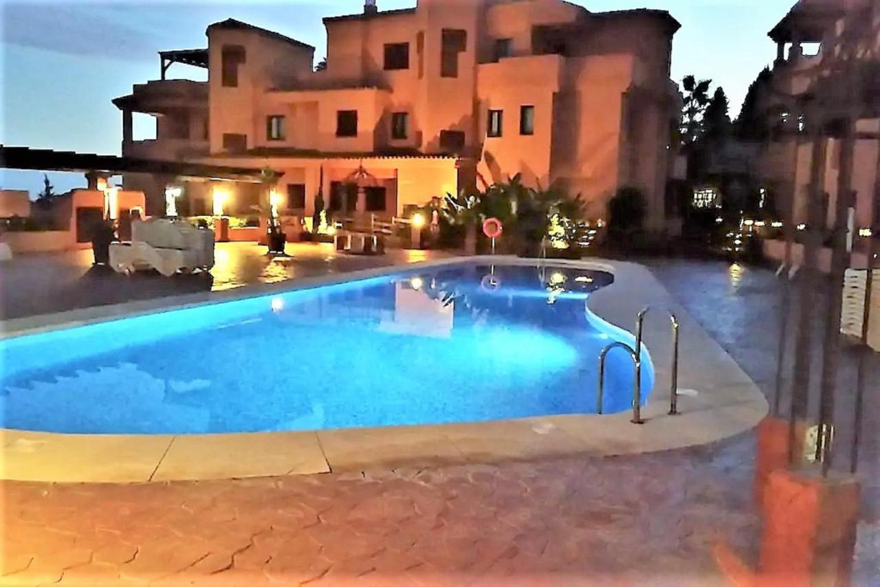 Elegant 2Br Apartment Puerto Banus Marbella Just 12 Minutes Away By G00Giemaps Estepona Ngoại thất bức ảnh